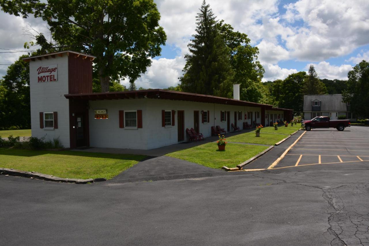 The Village Motel Richfield Springs Eksteriør bilde