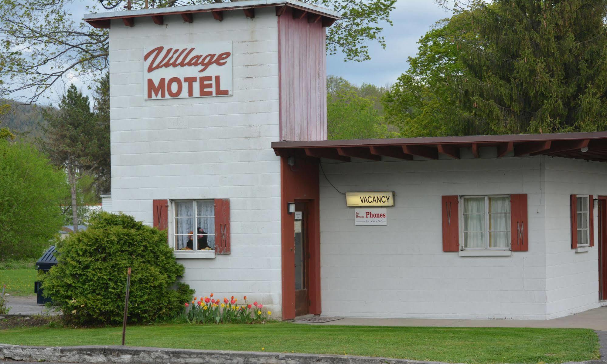 The Village Motel Richfield Springs Eksteriør bilde