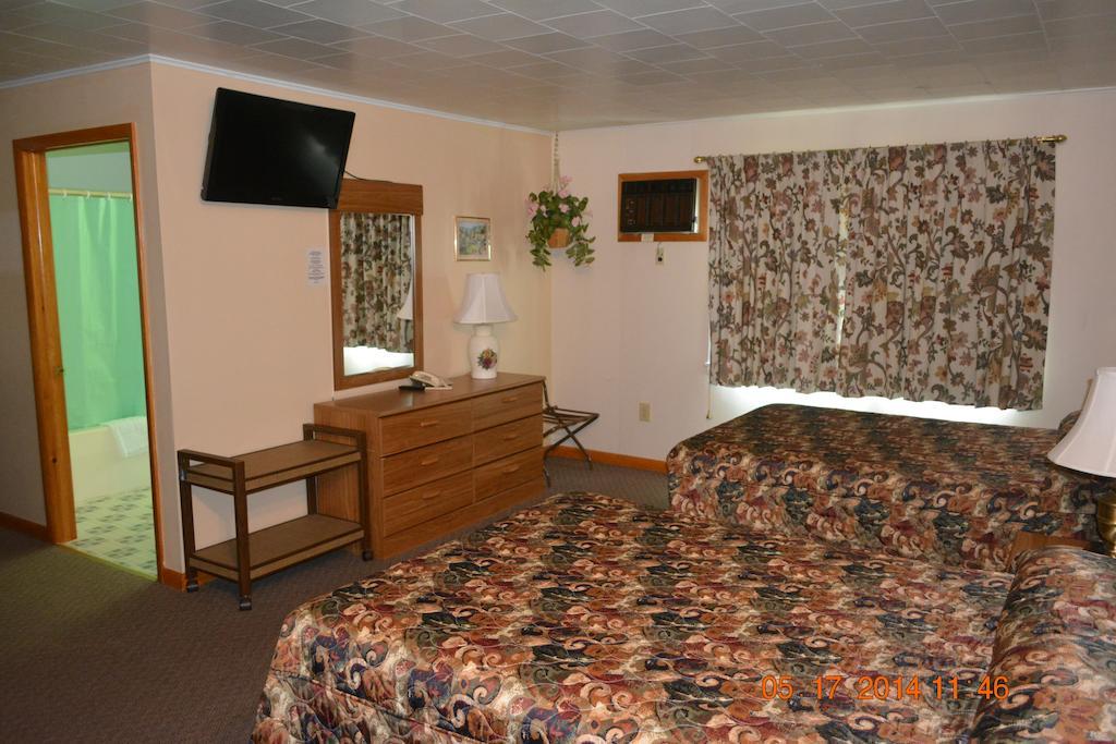 The Village Motel Richfield Springs Eksteriør bilde
